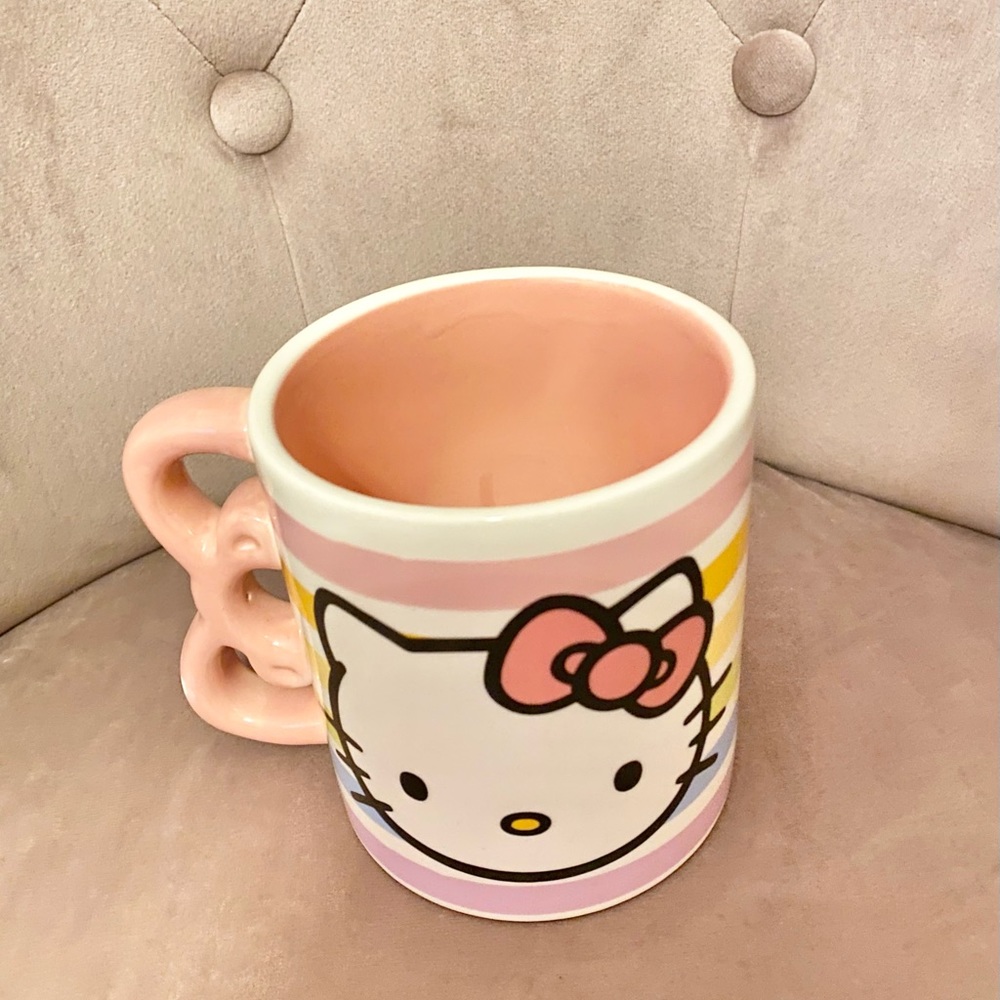 Hello Kitty - Picture 4 of 4